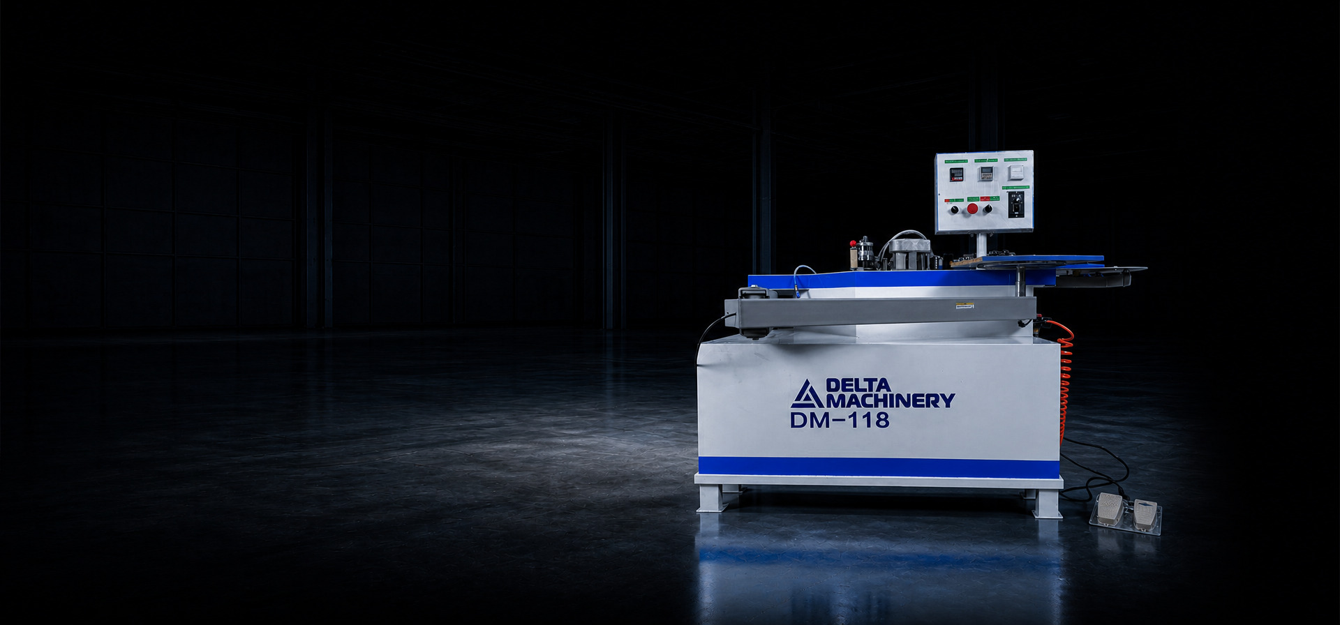 Кромкооблицовочный станок DELTAMACHINERY DM-118 главное фото